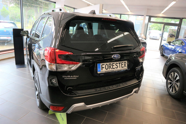 Subaru Forester e-BOXER 2.0ie Platinum